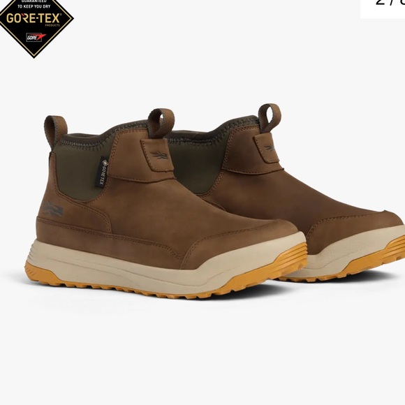 GORE-TEX Men's Brown Ankle Boots. Minor call out see pic
